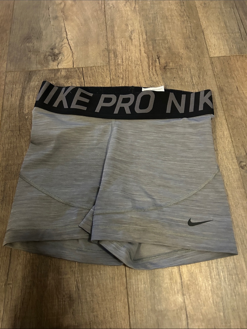 Nike pro 3”